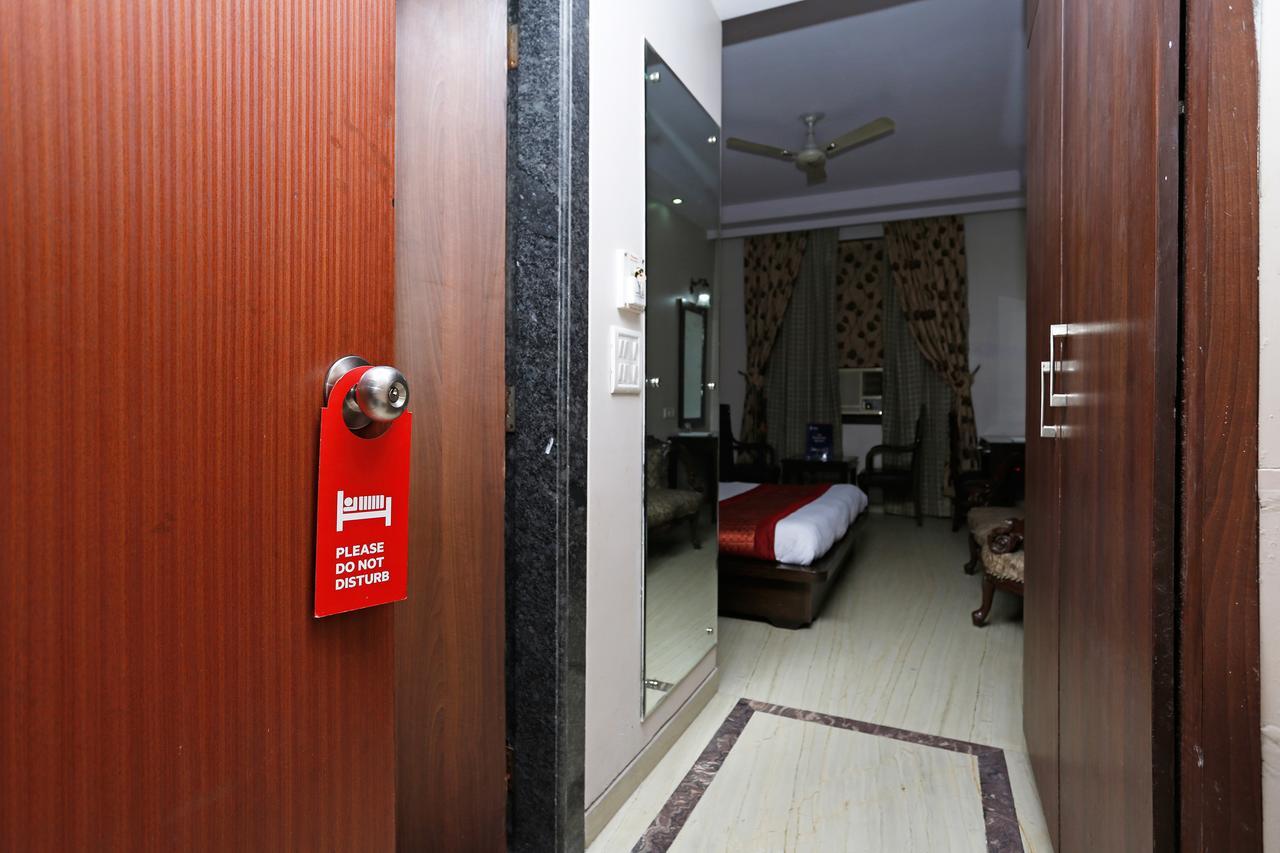 Oyo 5401 Hotel Mid Town New Delhi Bagian luar foto